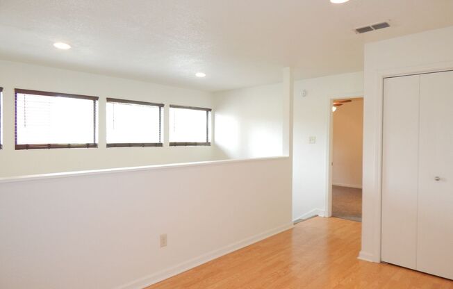 2 beds, 1 bath, $1,450