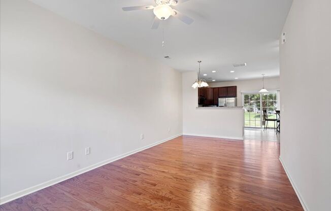 10312 Cloyne Ct - 3 bedroom townhome located in University area