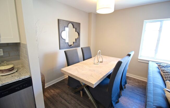 2 beds, 1 bath, 790 sqft, $1,450, Unit 908