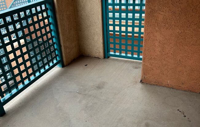 2 beds, 2 baths, 957 sqft, $1,015, Unit 31