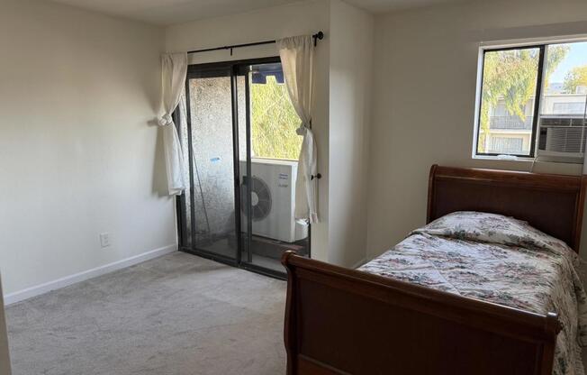 3 beds, 2 baths, 1,282 sqft, $2,795, Unit 313