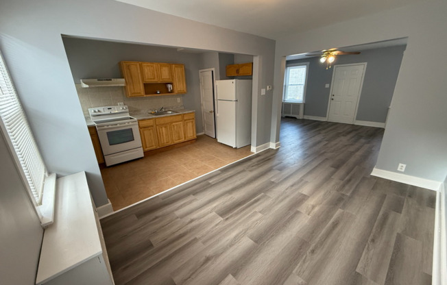 4 XX DELPHINE ST