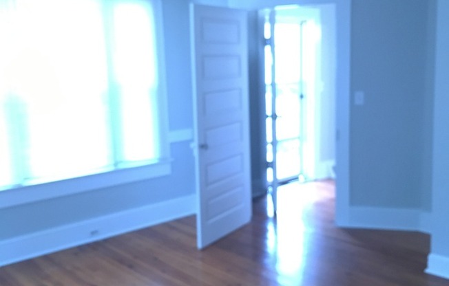 2 beds, 1 bath, $1,250