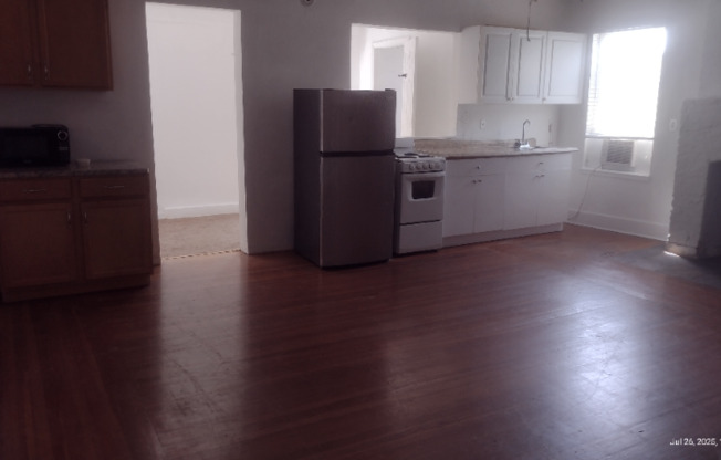 419 N WILD OLIVE AVE