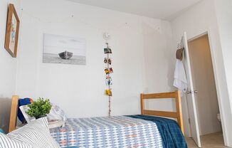 Studio, 1 bath, $999, Unit 45