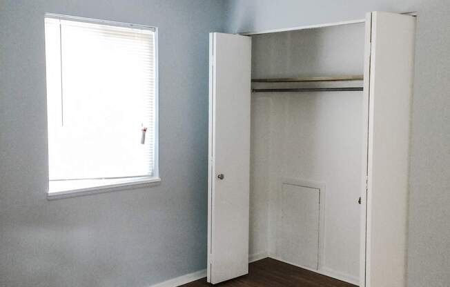 Eastlake Terrace 1 Bedroom Bedroom Closet