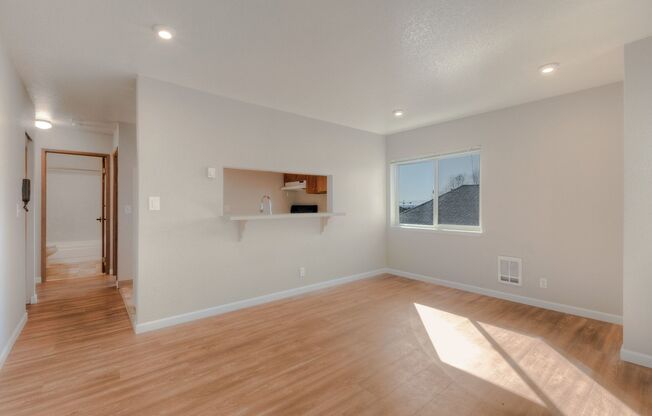 1 bed, 1 bath, 550 sqft, $1,595, Unit 401