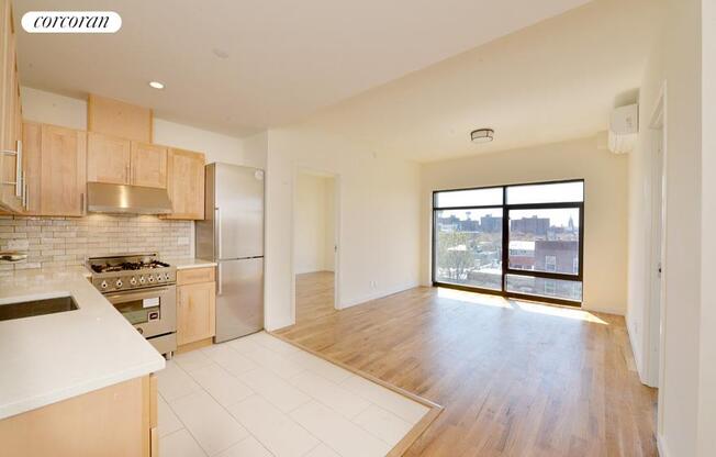 2 beds, 1 bath, $4,500, Unit 3C