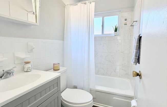 1 bed, 1 bath, 650 sqft, $925, Unit 2827-E