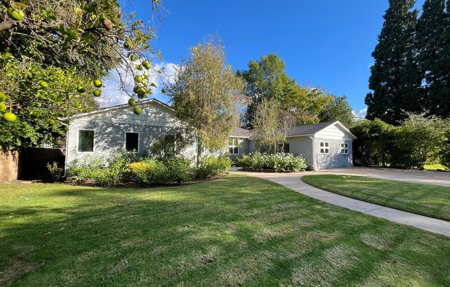 Upgraded Woodland Hills 2+2.5 plus 2 bonus rooms and Studio Guest House with kitchen and full bath!!