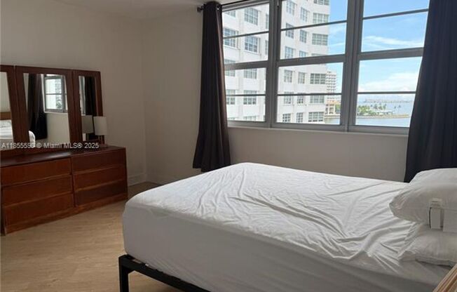 999 Brickell Bay Dr unit 604 (A11855590)