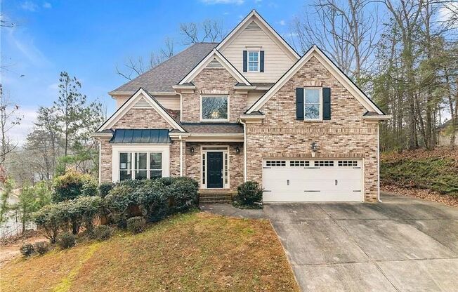 Beautiful home in Stratford on Lanier-5 bed 3 bath in sought after swim, tennis and lake community!
