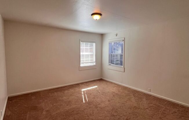 1 bed, 1 bath, 700 sqft, $1,595, Unit # 01