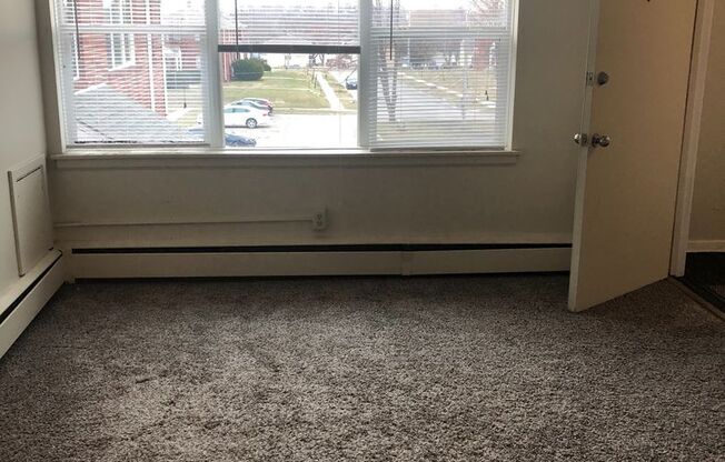 1 bed, 1 bath, 580 sqft, $625, Unit 1300-1414