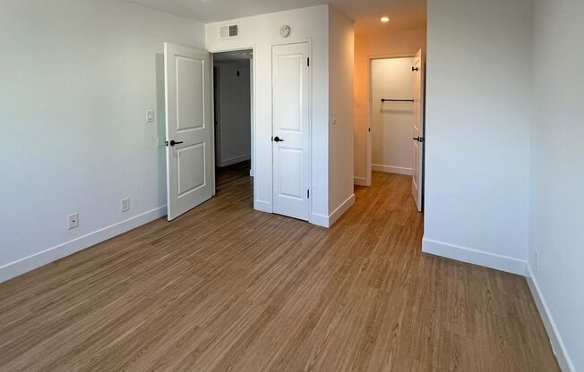 2 beds, 2 baths, 800 sqft, $2,850, Unit Unit 207