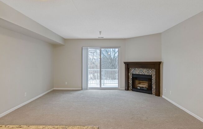 2 beds, 2 baths, 1,250 sqft, $1,995, Unit 1140-18