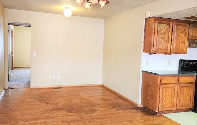 3 Bedroom 2 Bathroom 2 Car Garage - Edmond