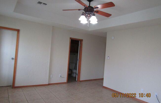 3 beds, 2 baths, $1,550