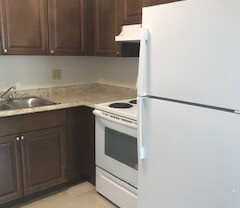 1 bed, 1 bath, 800 sqft, $1,650, Unit 106F