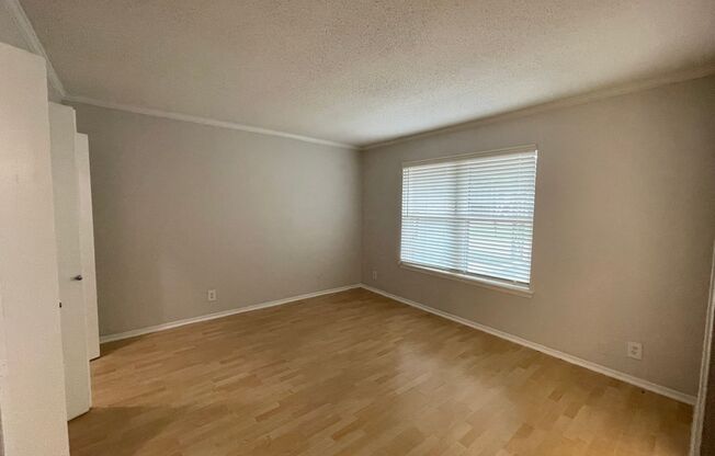 3 beds, 2 baths, 1,287 sqft, $1,600, Unit ABB-1-113