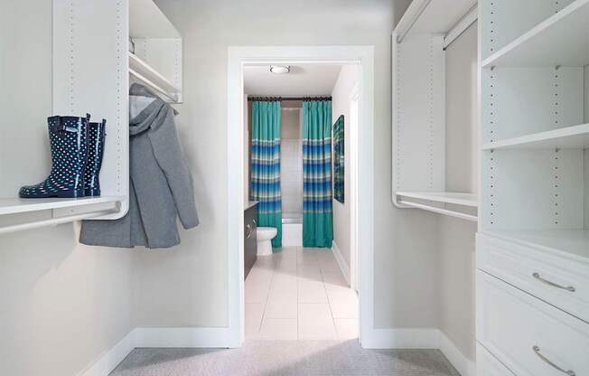 Mallory Square - Apartments near Adventist HealthCare Shady Grove Medical Center