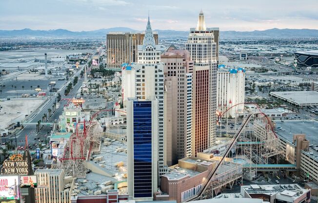 1 bed, 1.5 baths, $5,995, Unit #3902