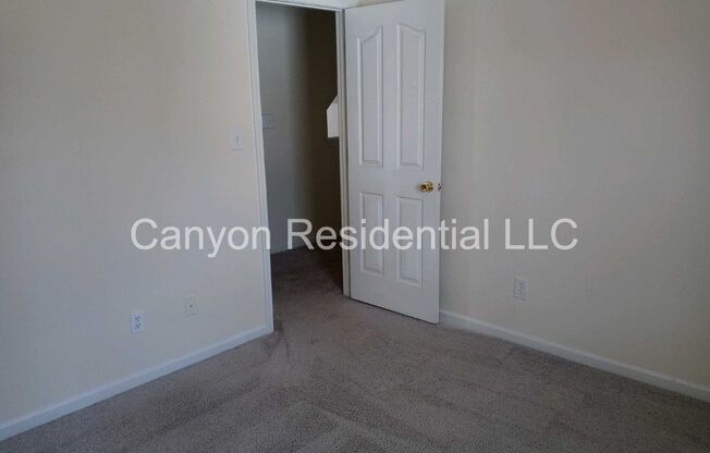 3 beds, 2.5 baths, $1,900