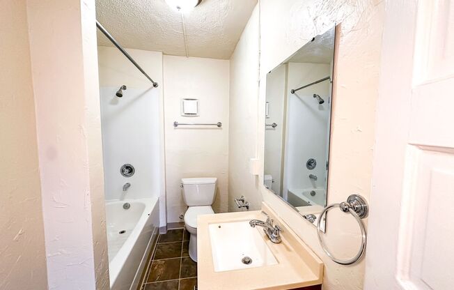 1 bed, 1 bath, 410 sqft, $1,895, Unit 402