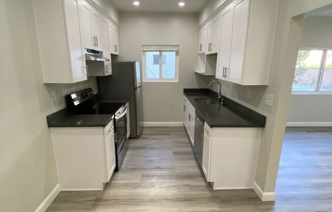 1300 Palos Verdes Dr.