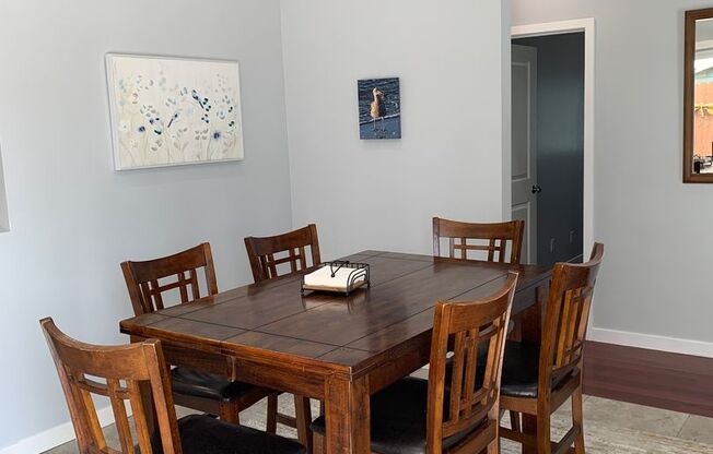 FURNISHED 2+ 2 Cottage - Downtown Ventura