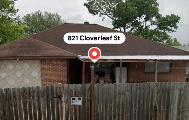 821 CLOVERLEAF ST