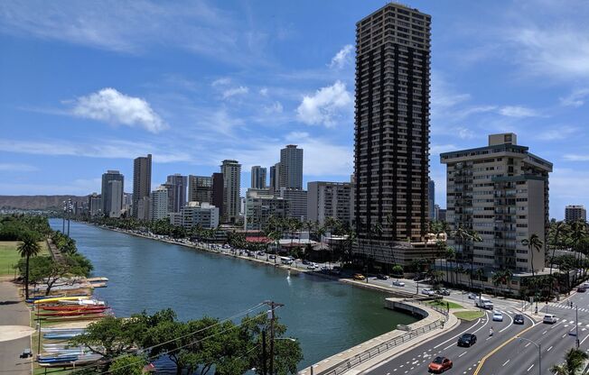 Ala Wai Manor (McCully/Waikiki/Honolulu) - 2 bedroom, 1 parking at the entrance of Waikiki