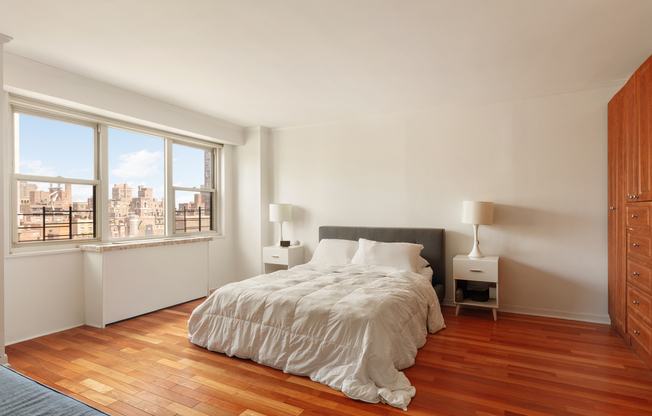 3 beds, 5 baths, 2,700 sqft, $14,000, Unit 21CDE