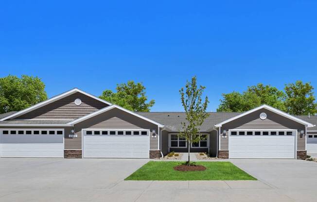 Redwood Burlington Apartment Rentals