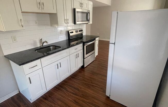 Chelten Avenue 700 E