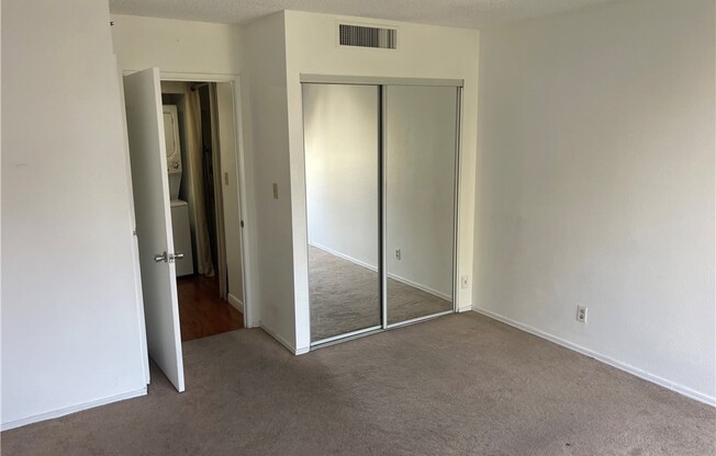 1 bed, 1 bath, 754 sqft, $2,300, Unit 902