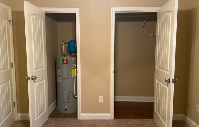 2 beds, 2.5 baths, 1,115 sqft, $1,055, Unit 030