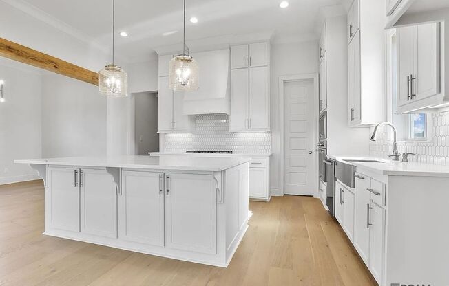 3 Bedroom Home in Rouzan |Community Pool