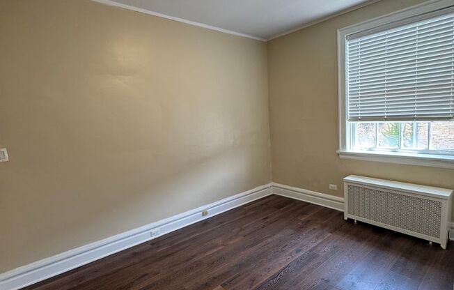 2 beds, 1 bath, 815 sqft, $1,795, Unit 1006-3
