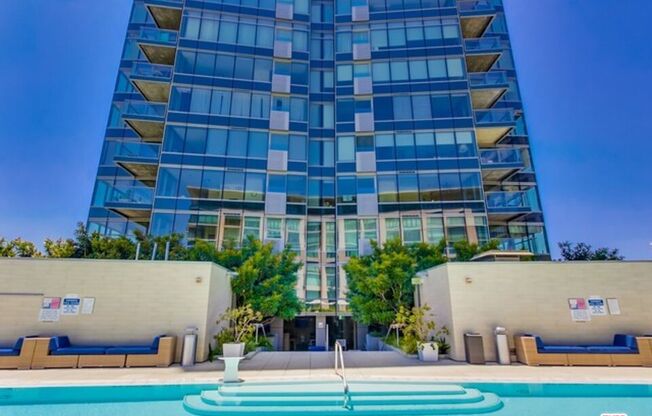 3 beds, 3 baths, 2,968 sqft, $7,300, Unit 105