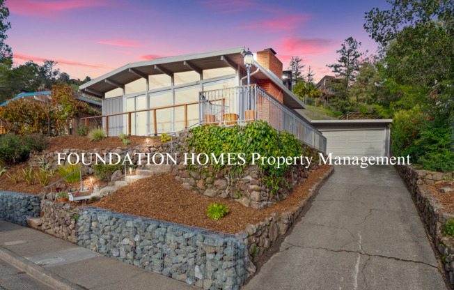 VIDEO - Sun Valley Mid-Century Stunner - A/C - 2 Car Garage-  FOUNDATION