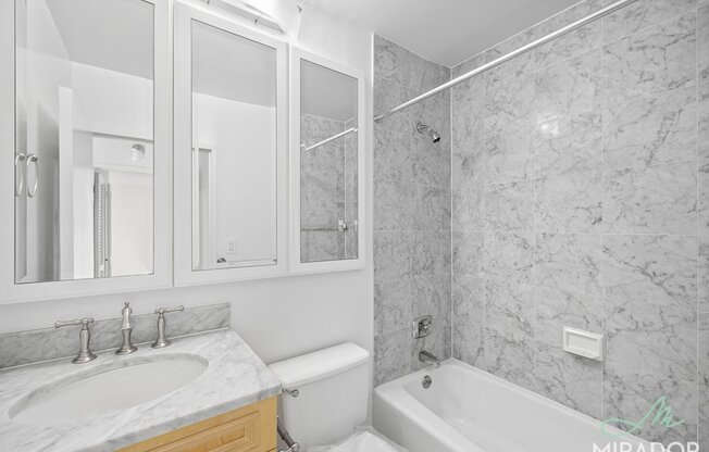 1 bed, 2.5 baths, $7,000, Unit 21K