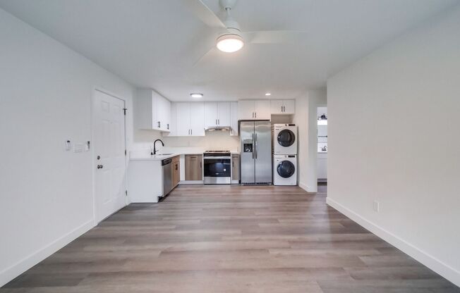 1 bed, 1 bath, 576 sqft, $2,495, Unit 6