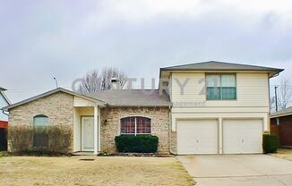 Wonderful 2-Story 3/2/2 in S. Arlington For Rent!