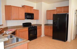 3 beds, 2 baths, $1,650