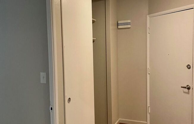 1 bed, 1 bath, 600 sqft, $1,415, Unit 207