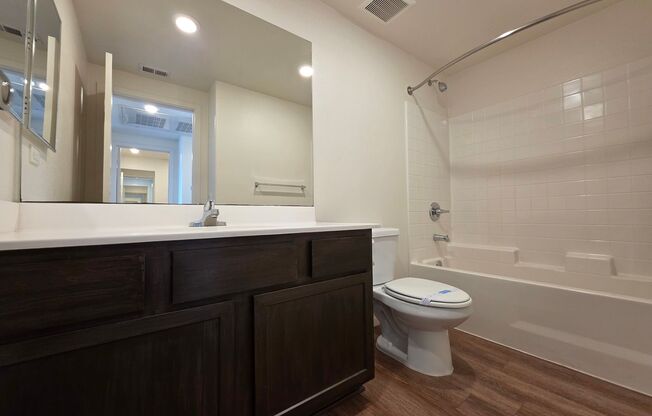 2 beds, 2 baths, 900 sqft, $2,795, Unit 148-204