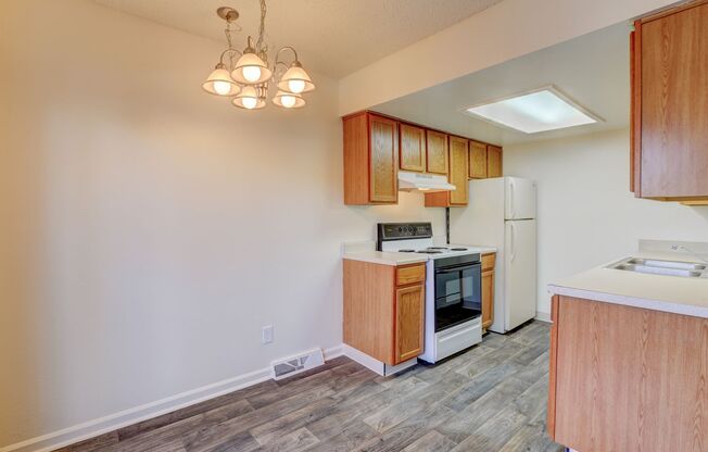 2 beds, 2 baths, 875 sqft, $1,750, Unit 58