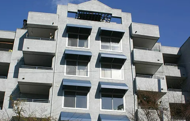 Luminaire Apartments
