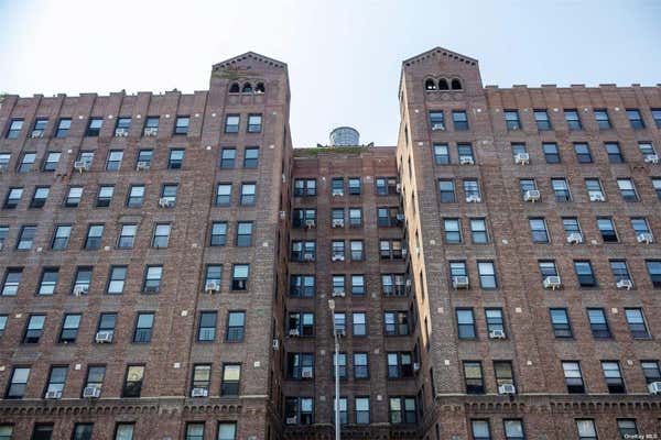 1 bed, 1 bath, 850 sqft, $2,100, Unit 7D